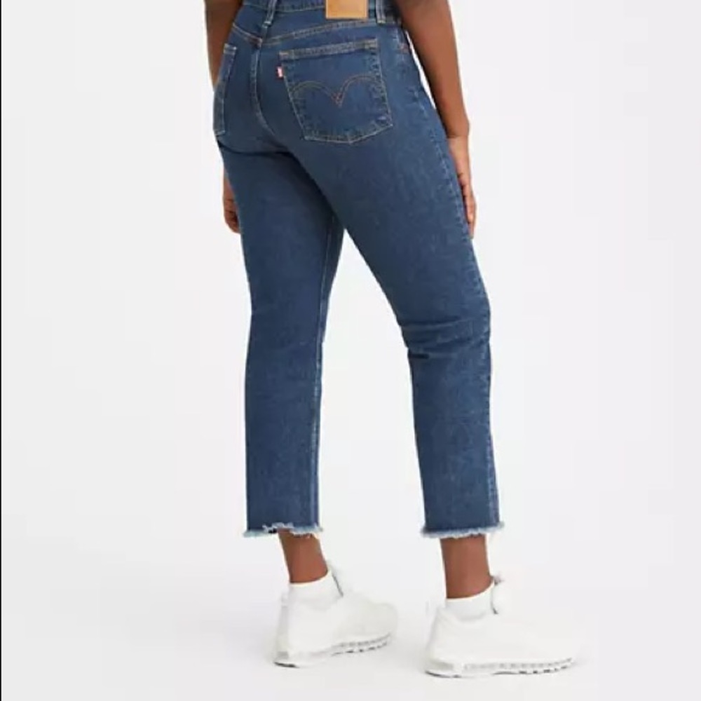Wedgie Levi’s jeans (size 25)